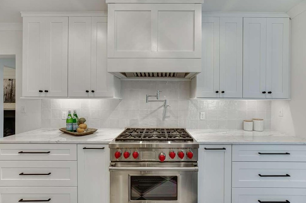 239 Midvale Dr, Atlanta GA  30342-3326 exterior