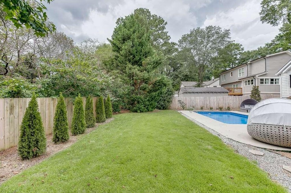 239 Midvale Dr, Atlanta GA  30342-3326 exterior