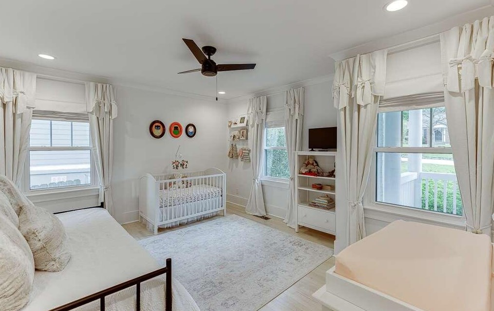 239 Midvale Dr, Atlanta GA  30342-3326 exterior