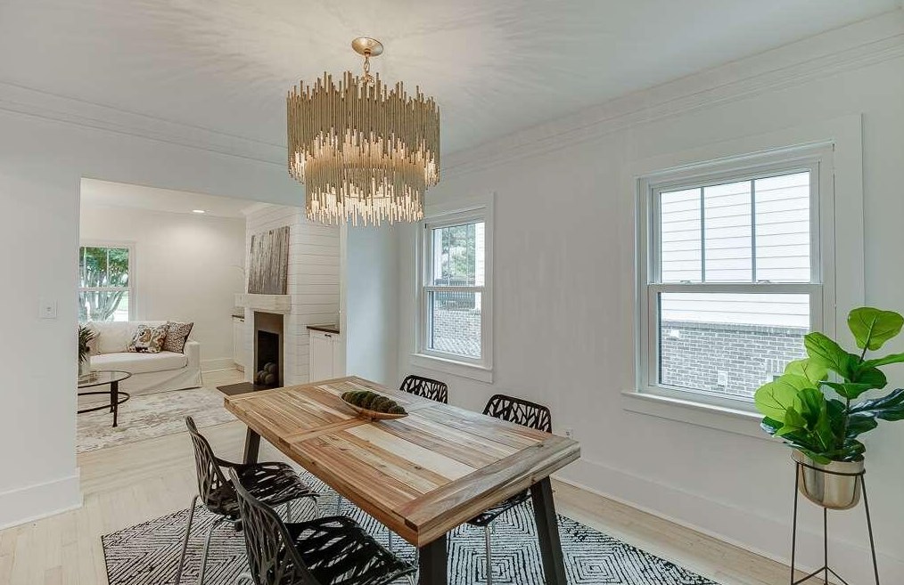 239 Midvale Dr, Atlanta GA  30342-3326 exterior