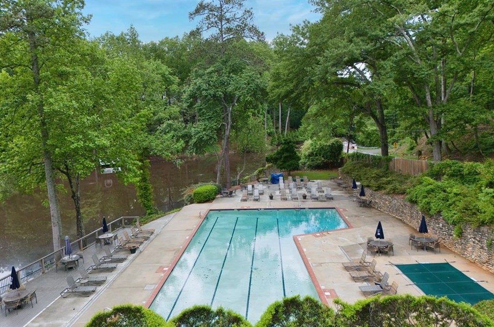 505 Hbr Dr, Atlanta GA  30328-2736 exterior