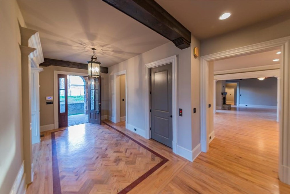 1121 Wimberly Rd, Atlanta GA  30319-2636 exterior