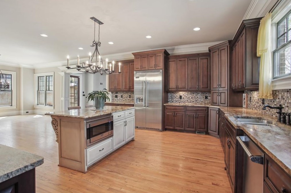 1121 Wimberly Rd, Atlanta GA  30319-2636 exterior