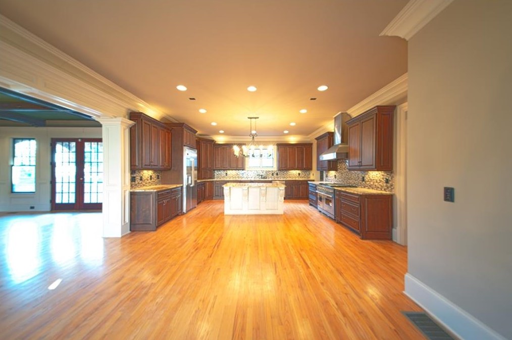 1121 Wimberly Rd, Atlanta GA  30319-2636 exterior