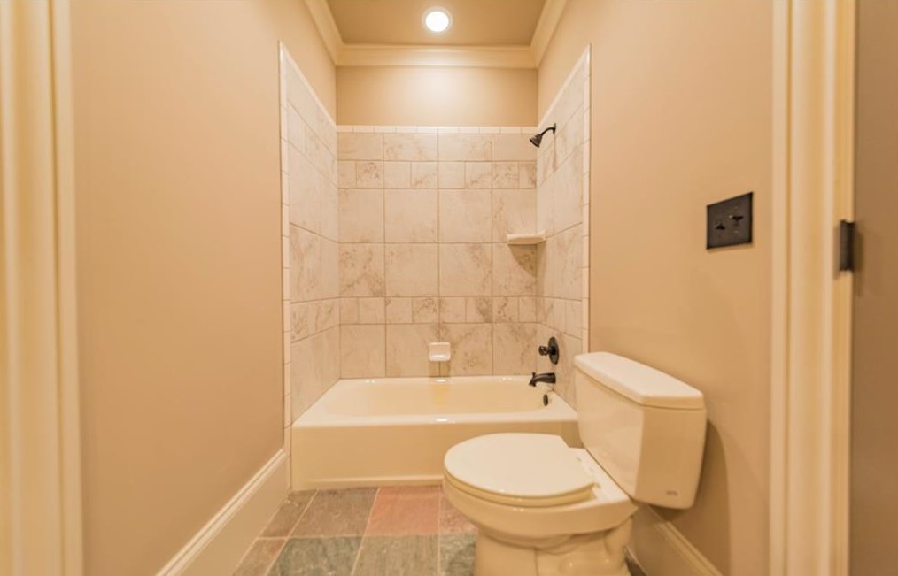 1121 Wimberly Rd, Atlanta GA  30319-2636 exterior