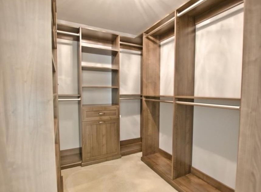 2710 Vinings Oak Dr, Atlanta GA  30339-1581 exterior