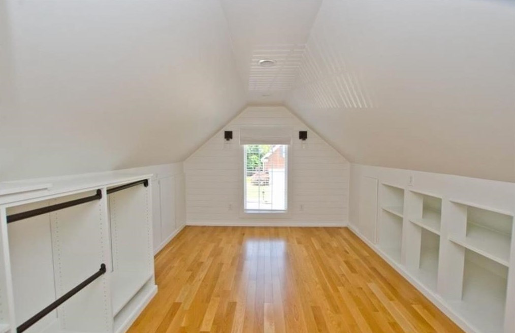 2710 Vinings Oak Dr, Atlanta GA  30339-1581 exterior