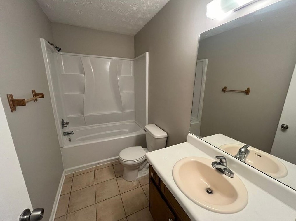 1617 Riverside Trl, Conyers GA  30013-1192 exterior