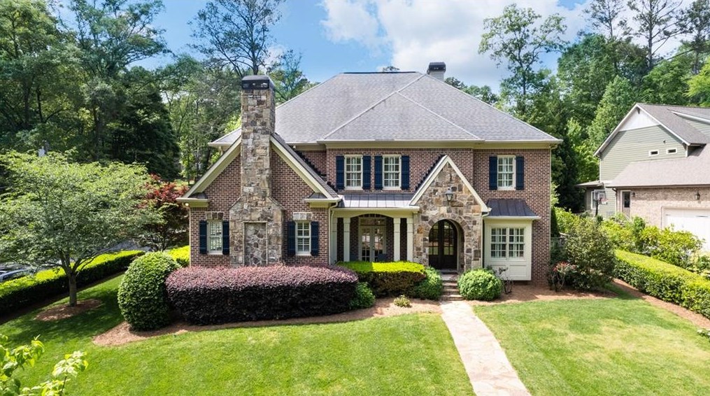 770 Northway Ln, Atlanta GA  30342-2421 exterior