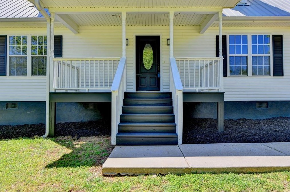 3121 Sardis Rd, Gainesville GA 30506-2013 exterior