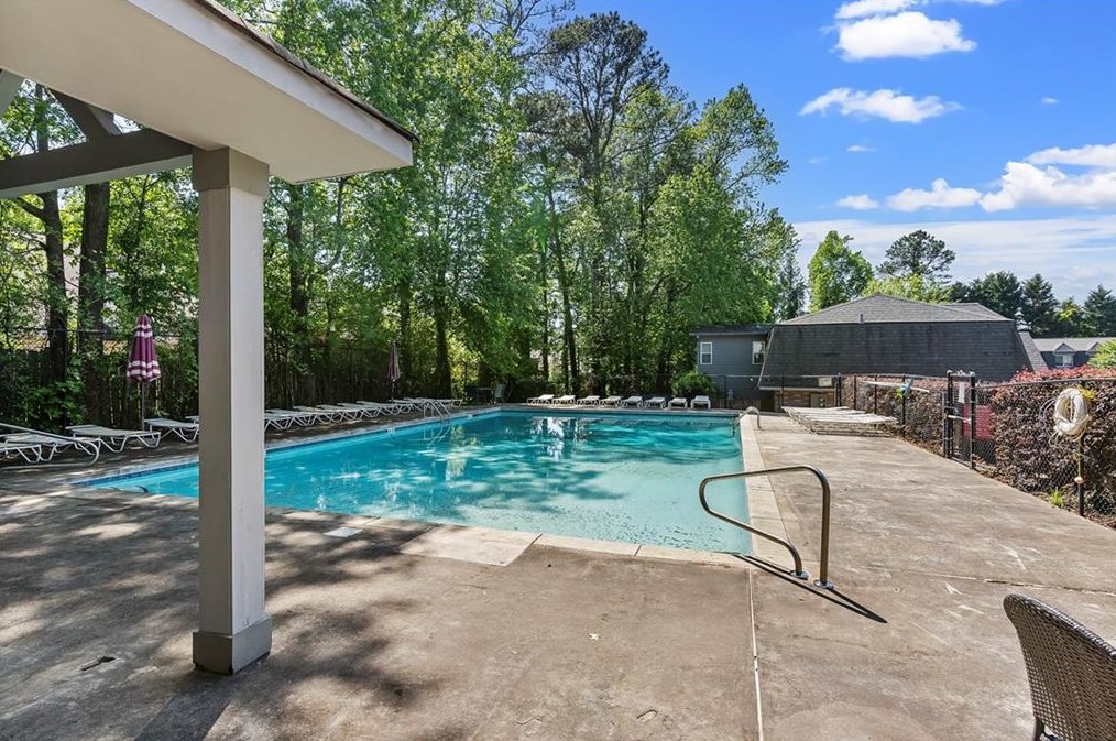 120 Rondak Cir, Smyrna GA  30080-4595 exterior