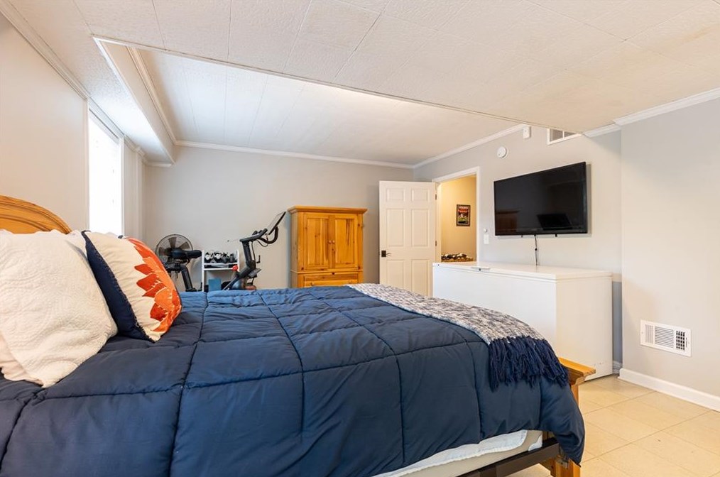 1577 Riderwood Ct, Decatur GA  30033-1505 exterior