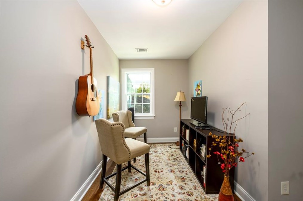 174 Clifton St, Atlanta GA  30317-2032 exterior