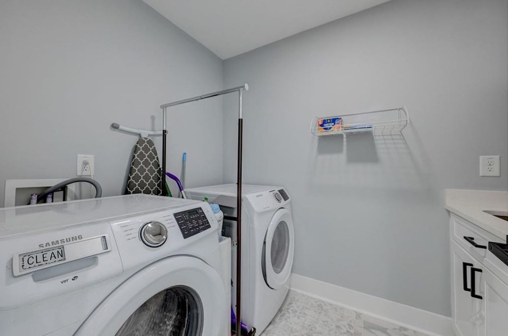 3273 Lenora Church Rd, Lithonia GA  30039-4804 exterior