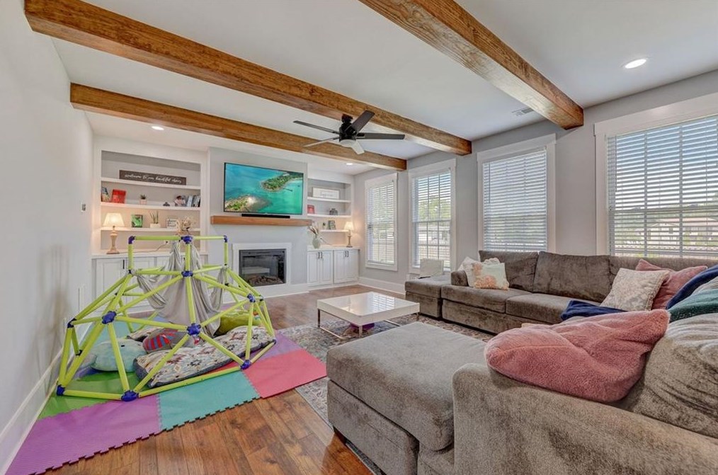 3273 Lenora Church Rd, Lithonia GA  30039-4804 exterior