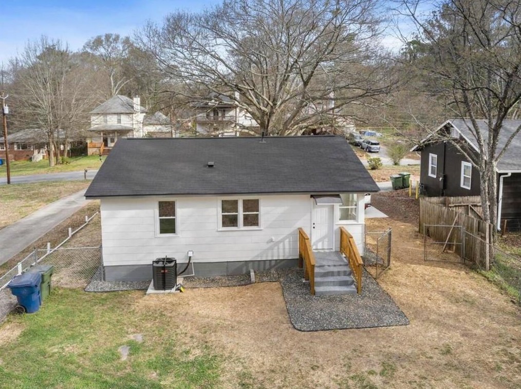 853 Hargis St, Atlanta GA  30315-8605 exterior