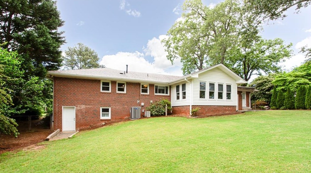 3902 Faronview Rd, Atlanta GA  30340-4607 exterior