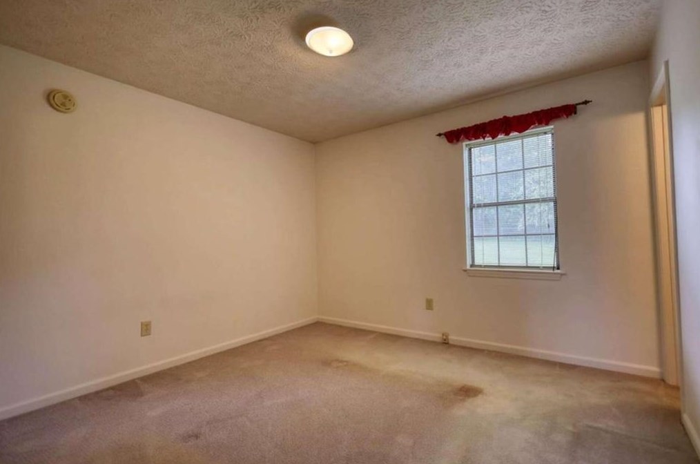 107 Adrian Dr, Stockbridge GA  30281-3009 exterior