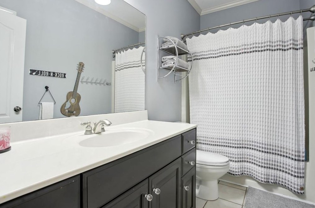 3928 Fieldstone Dr, Gainesville GA  30506-2240 exterior