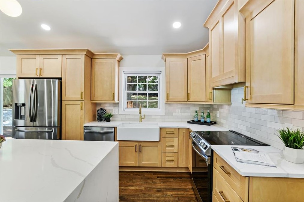 2010 Yucca Dr, Decatur GA  30032-5837 exterior