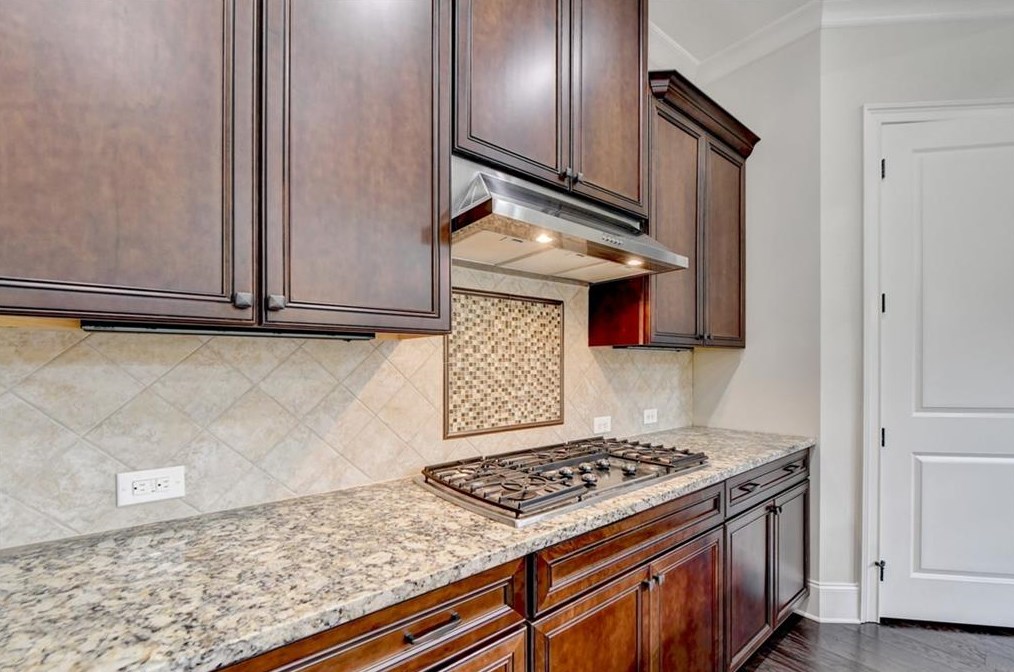 2410 Gracehaven Way, Lawrenceville GA 30043-4944 exterior