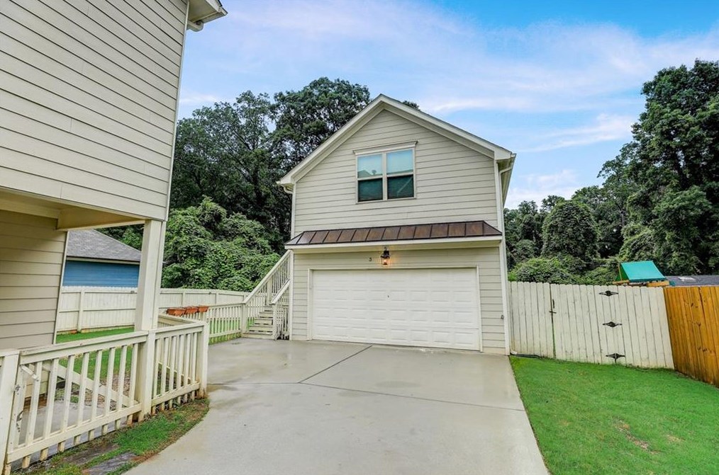 2676 Tilson Rd, Decatur GA 30032-6213 exterior