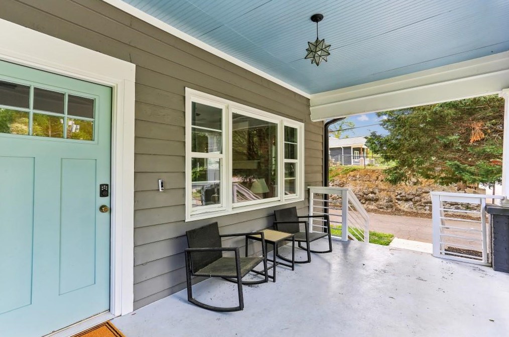 777 Evelyn Pl, Atlanta GA  30318-4870 exterior