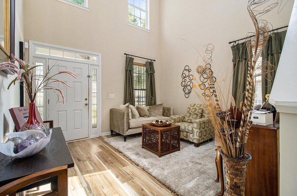 3789 Hempstead Way, Atlanta GA  30331-5268 exterior