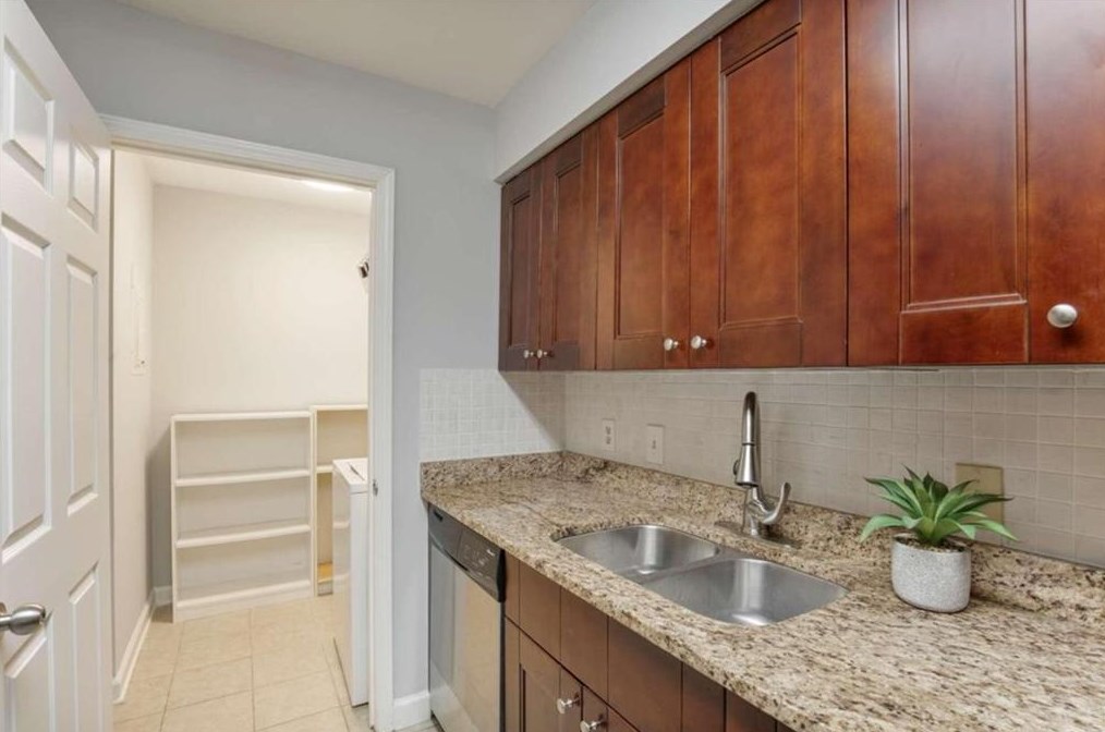 4003 Wingate Way, Atlanta GA  30350-4970 exterior