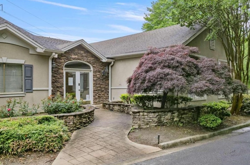 4003 Wingate Way, Atlanta GA  30350-4970 exterior