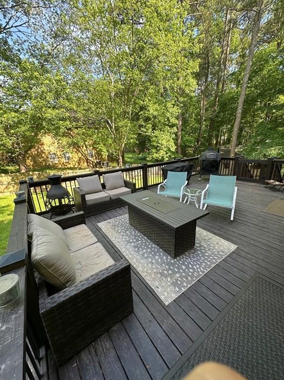 280 Stewart Dr, Dallas GA  30132-8178 exterior