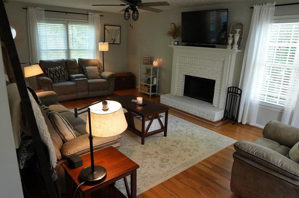280 Stewart Dr, Dallas GA  30132-8178 exterior