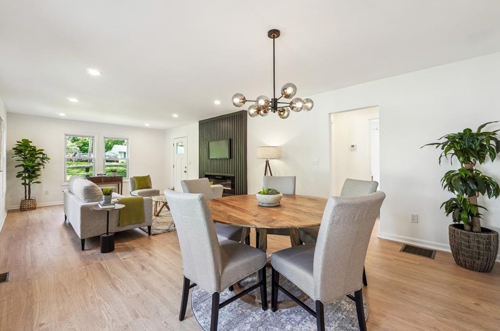 4089 Adrian St, Tucker GA  30084-4405 exterior