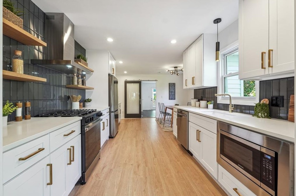 4089 Adrian St, Tucker GA  30084-4405 exterior