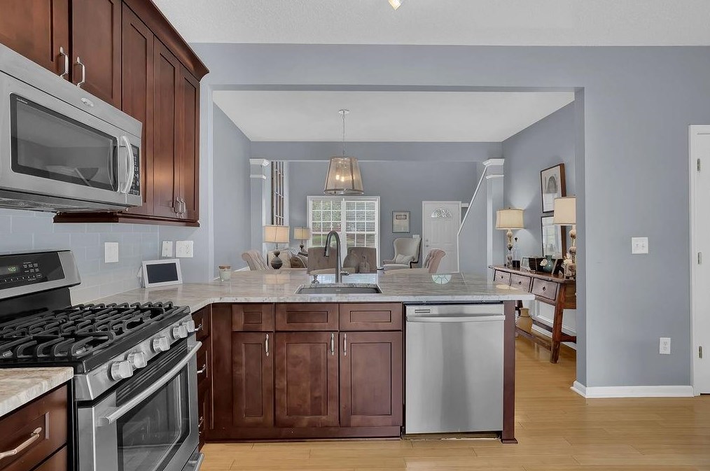 3095 Commonwealth Way, Alpharetta GA  30004-4262 exterior