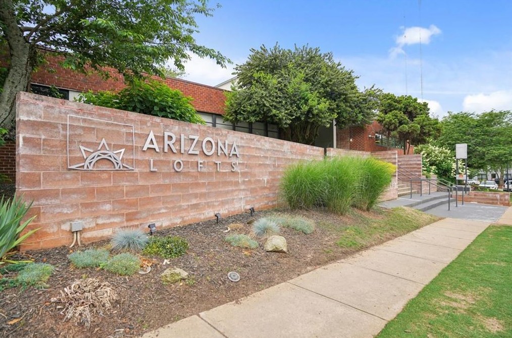 195 Arizona Ave, Atlanta GA  30307-2247 exterior