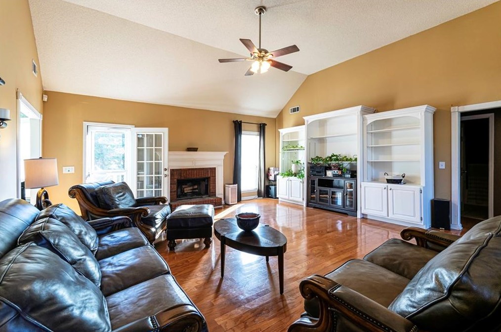 1610 Nottingham Way, Conyers GA  30094-4225 exterior