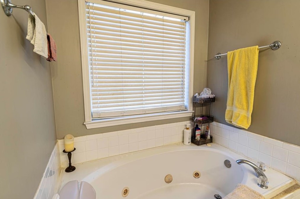 1610 Nottingham Way, Conyers GA  30094-4225 exterior