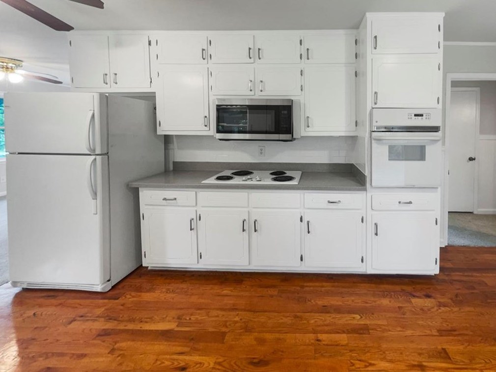 1372 Drayton Wood Dr, Tucker GA 30084-7921 exterior