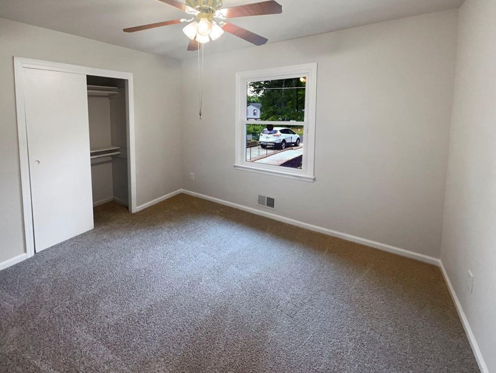 1372 Drayton Wood Dr, Tucker GA 30084-7921 exterior