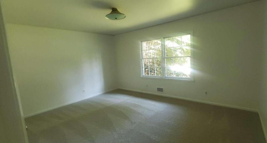 3895 Marvin Lee Dr, Tucker GA 30084-7513 exterior