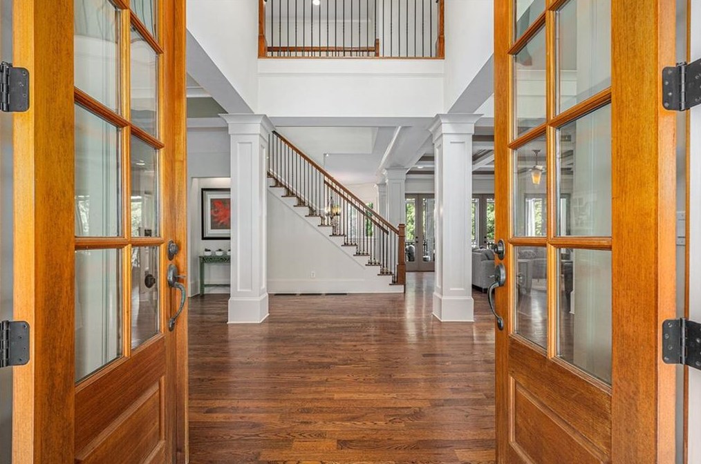 136 Hardeman Rd, Atlanta GA  30342-2532 exterior