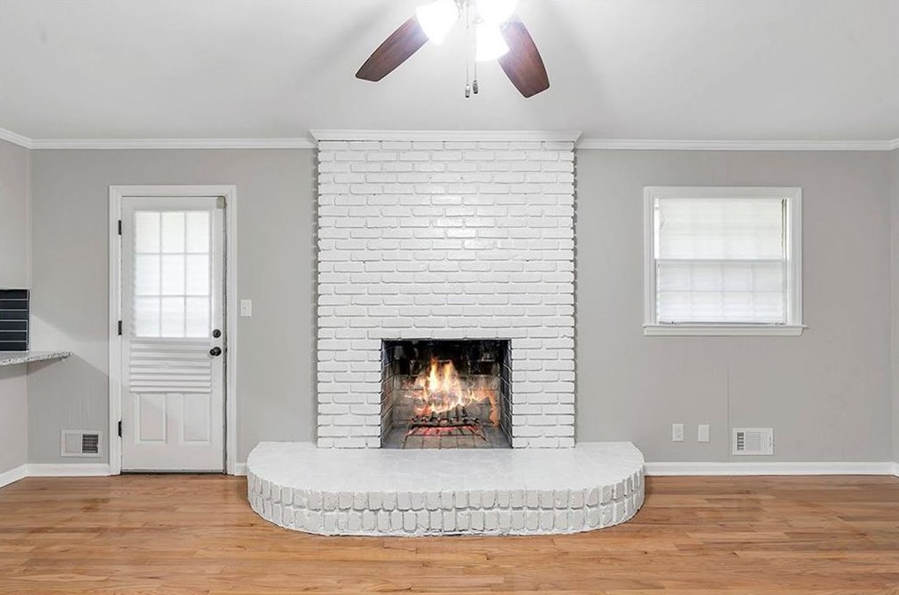 4417 Herschel Rd, Atlanta GA  30337-4903 exterior