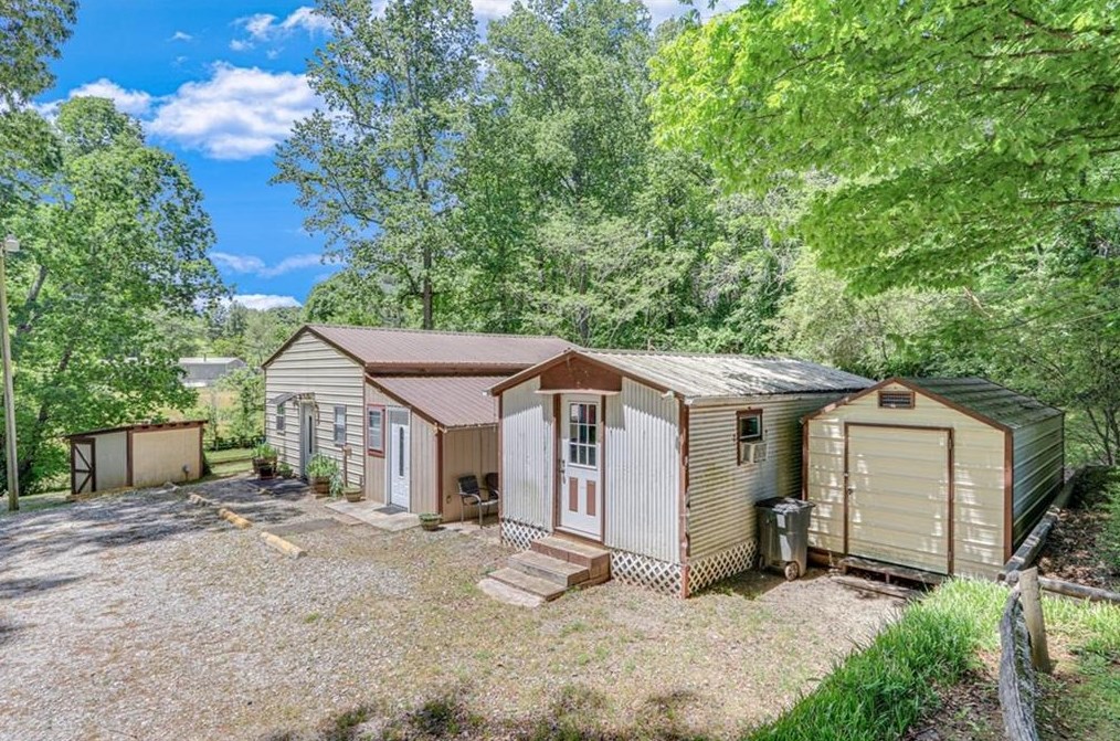 5434 Marlow Dr, Gainesville GA 30501-7010 exterior