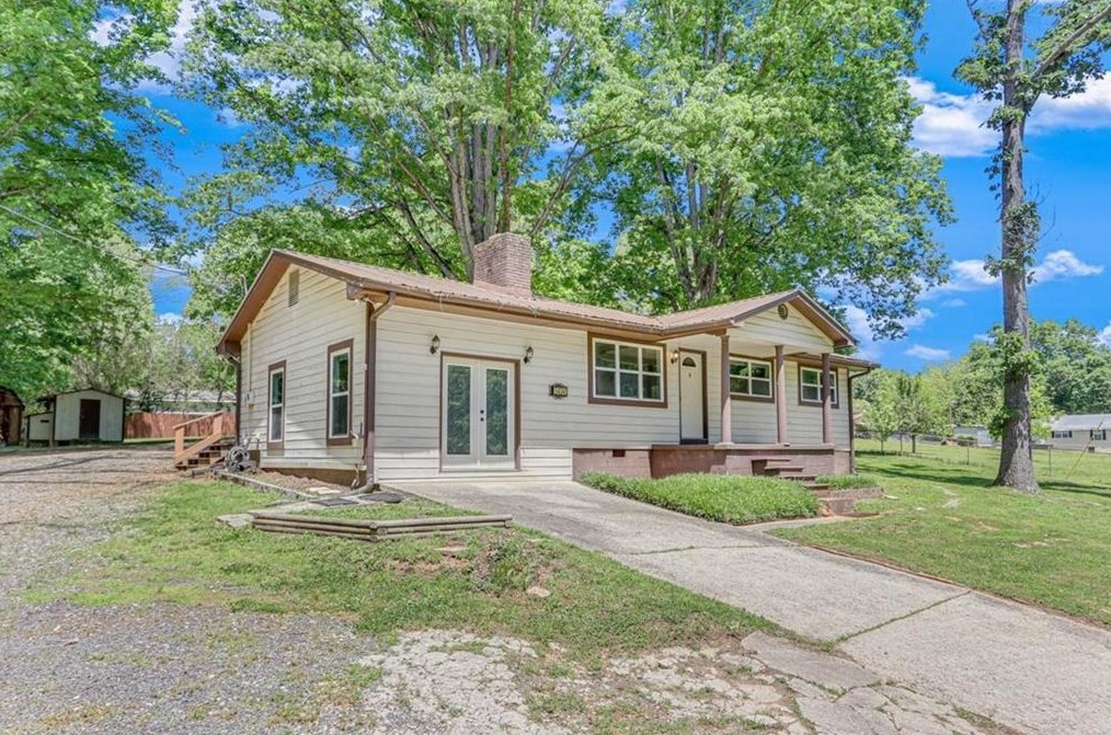 5434 Marlow Dr, Gainesville GA 30501-7010 exterior