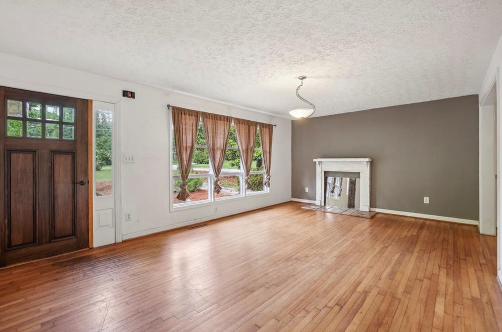 1954 Woodbine Ter, Atlanta GA  30329-2726 exterior