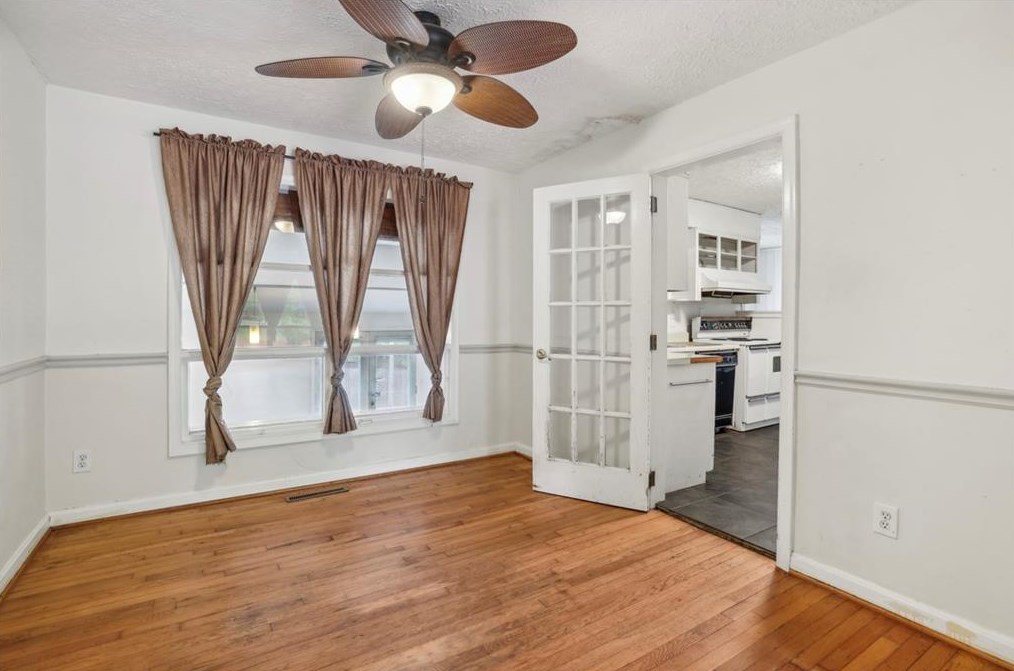 1954 Woodbine Ter, Atlanta GA  30329-2726 exterior