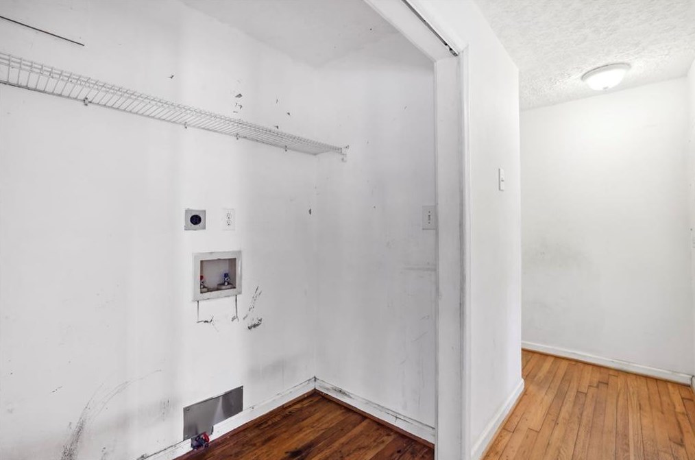 1954 Woodbine Ter, Atlanta GA  30329-2726 exterior