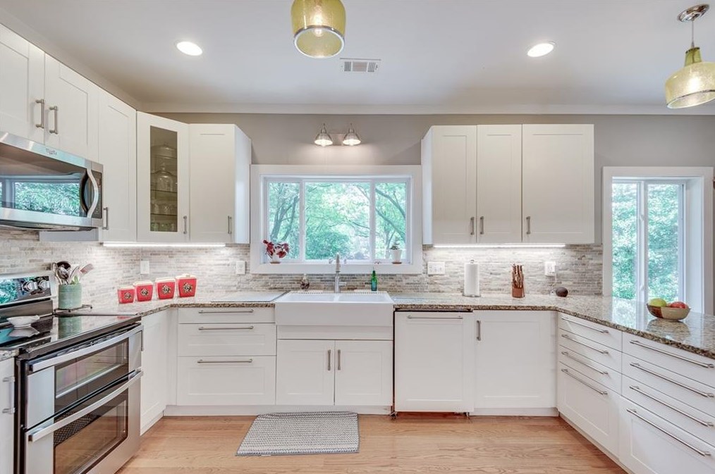1055 Mercer St, Atlanta GA  30312-3520 exterior
