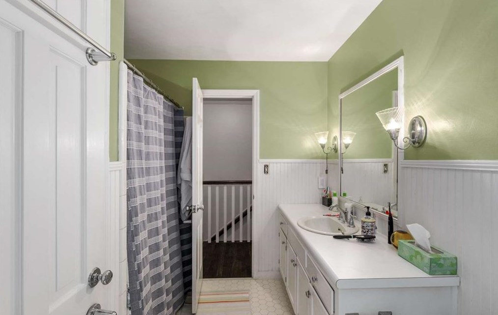 5300 New London Trce, Atlanta GA  30327-4966 exterior